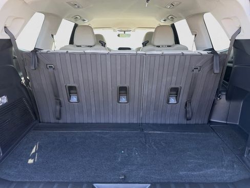 Used 2020 Subaru Ascent Limited image 5