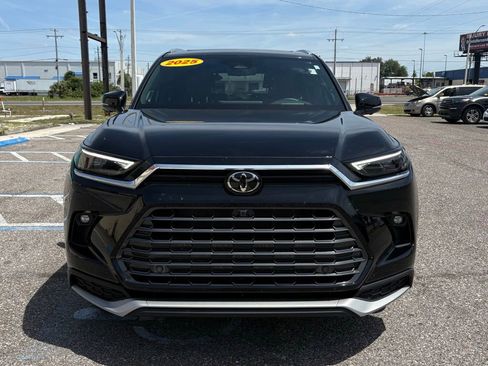 Used 2025 Toyota Grand Highlander AWD Hybrid image 8