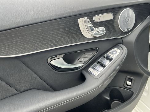 Used 2021 Mercedes-Benz C 300 4MATIC Sedan image 22