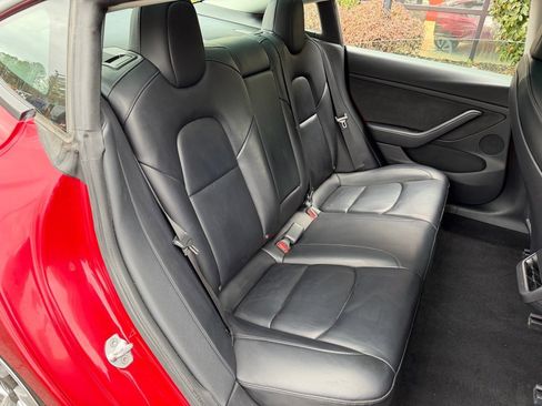 Used 2022 Tesla Model 3 Long Range image 39
