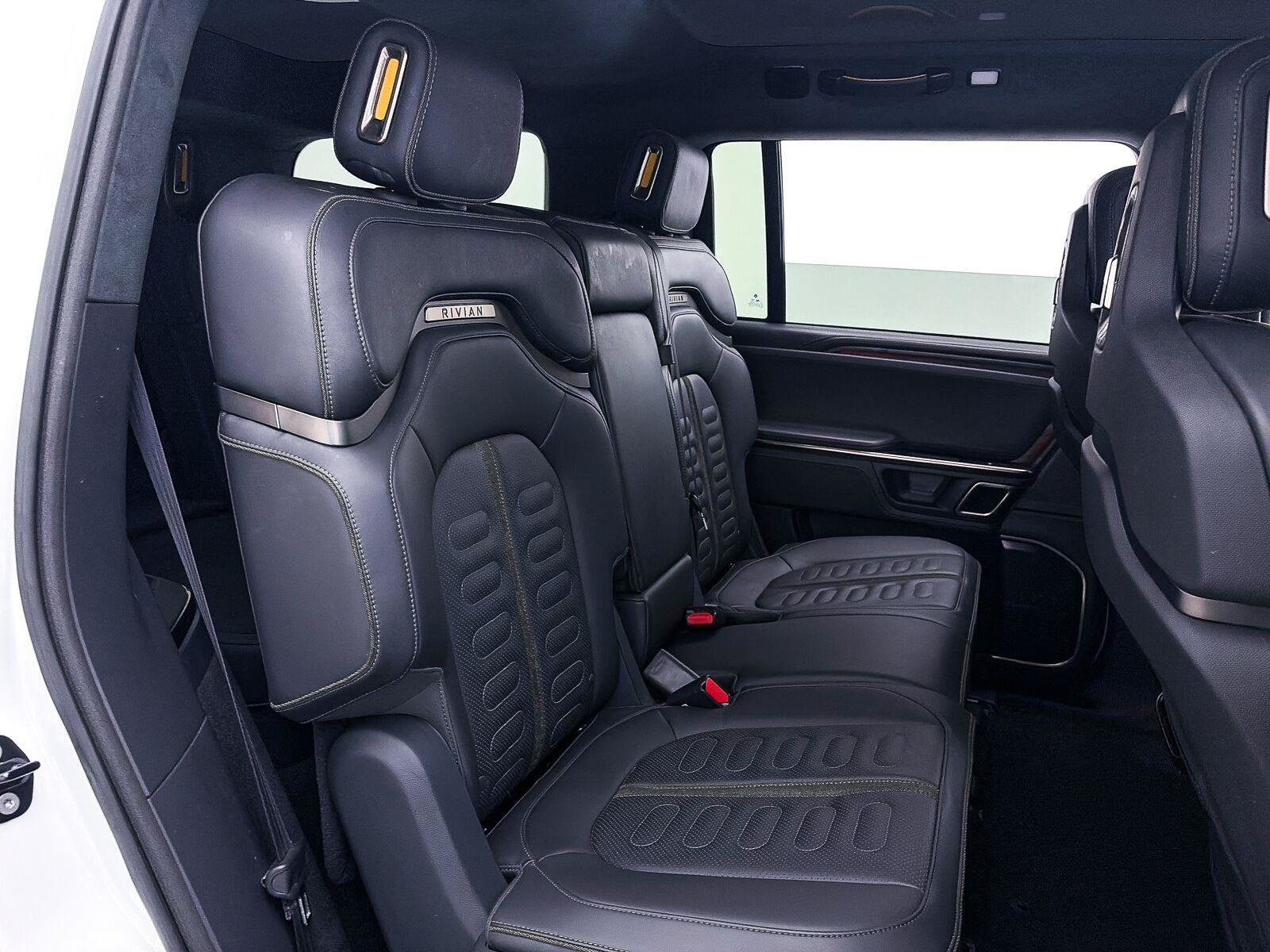 Used 2022 Rivian R1S Launch Edition Quad AWD/4WD image 35