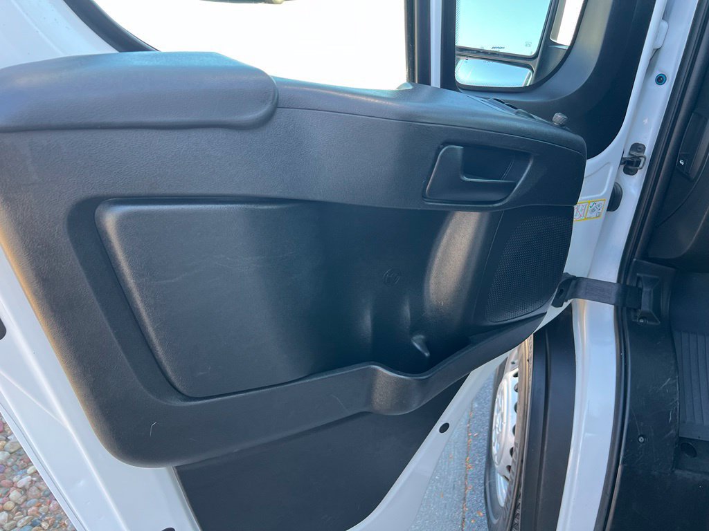 Used 2025 RAM ProMaster 2500 w/ Convenience Group FWD image 17