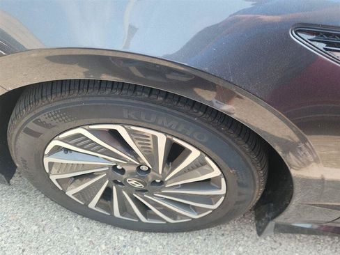 Used 2025 Hyundai Sonata Limited FWD image 8