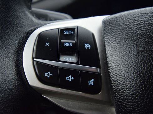 Used 2023 Ford Explorer XLT w/ Equipment Group 202A image 35