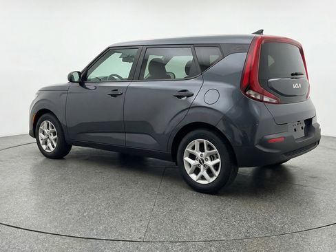 Used 2025 Kia Soul LX w/ LX Technology Package FWD image 6