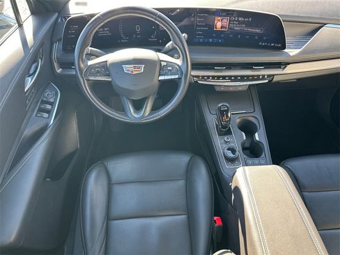 Certified 2025 Cadillac XT4 Premium Luxury image 22