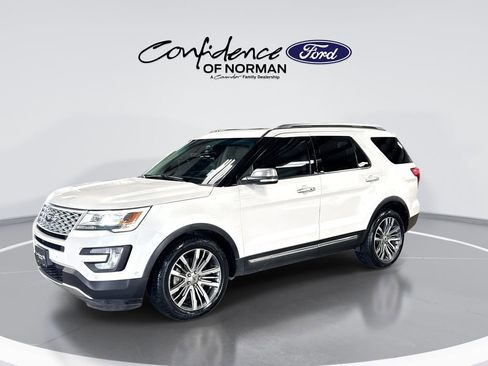 Used 2017 Ford Explorer Platinum AWD/4WD image 4