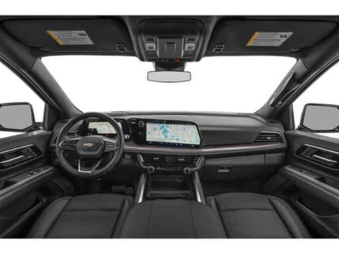 Used 2025 Chevrolet Tahoe High Country AWD/4WD image 5