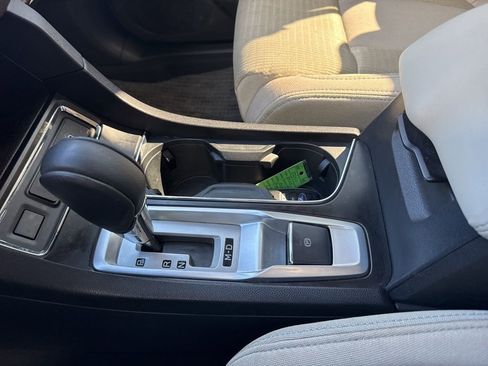 Used 2024 Subaru Ascent Premium w/ Convenience Package image 27