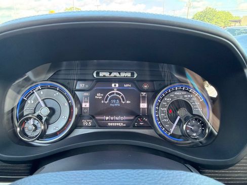 Used 2019 RAM 2500 Limited AWD/4WD image 31