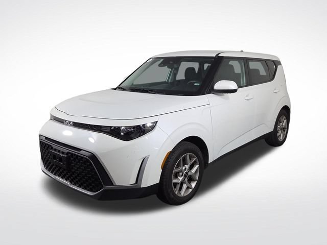 Certified 2024 Kia Soul LX w/ Option Group 015 FWD image 2