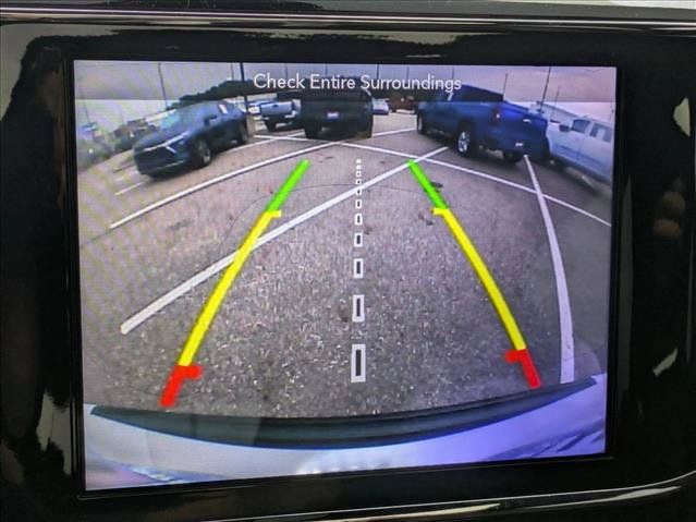 Used 2019 Jeep Grand Cherokee Laredo AWD/4WD image 15