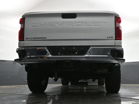 Used 2022 Chevrolet Silverado 2500 LTZ w/ LTZ Plus Package AWD/4WD image 26