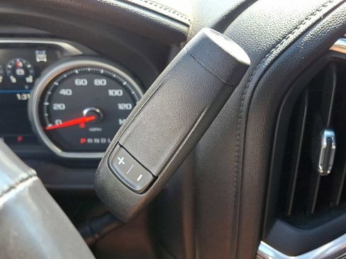 Used 2022 Chevrolet Silverado 1500 High Country w/ Technology Package AWD/4WD image 15