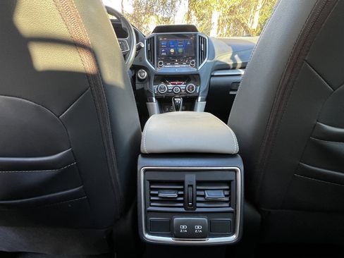 Used 2020 Subaru Forester Limited image 38