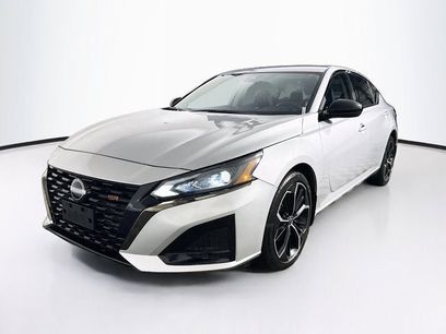 Used 2023 Nissan Altima 2.5 SR