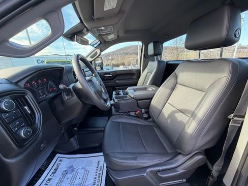 Used 2024 Chevrolet Silverado 2500 W/T image 34
