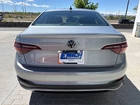 Used 2022 Volkswagen Jetta S image 6
