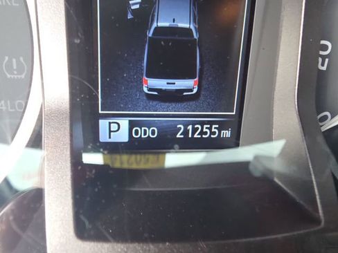 Used 2023 Toyota Tacoma TRD Sport image 16