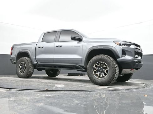 Used 2024 Chevrolet Colorado ZR2 w/ ZR2 Convenience Package III AWD/4WD image 42