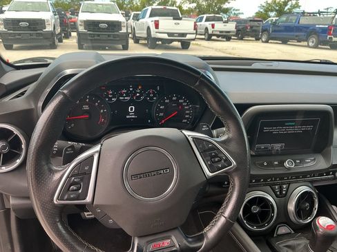 Used 2018 Chevrolet Camaro SS RWD image 15