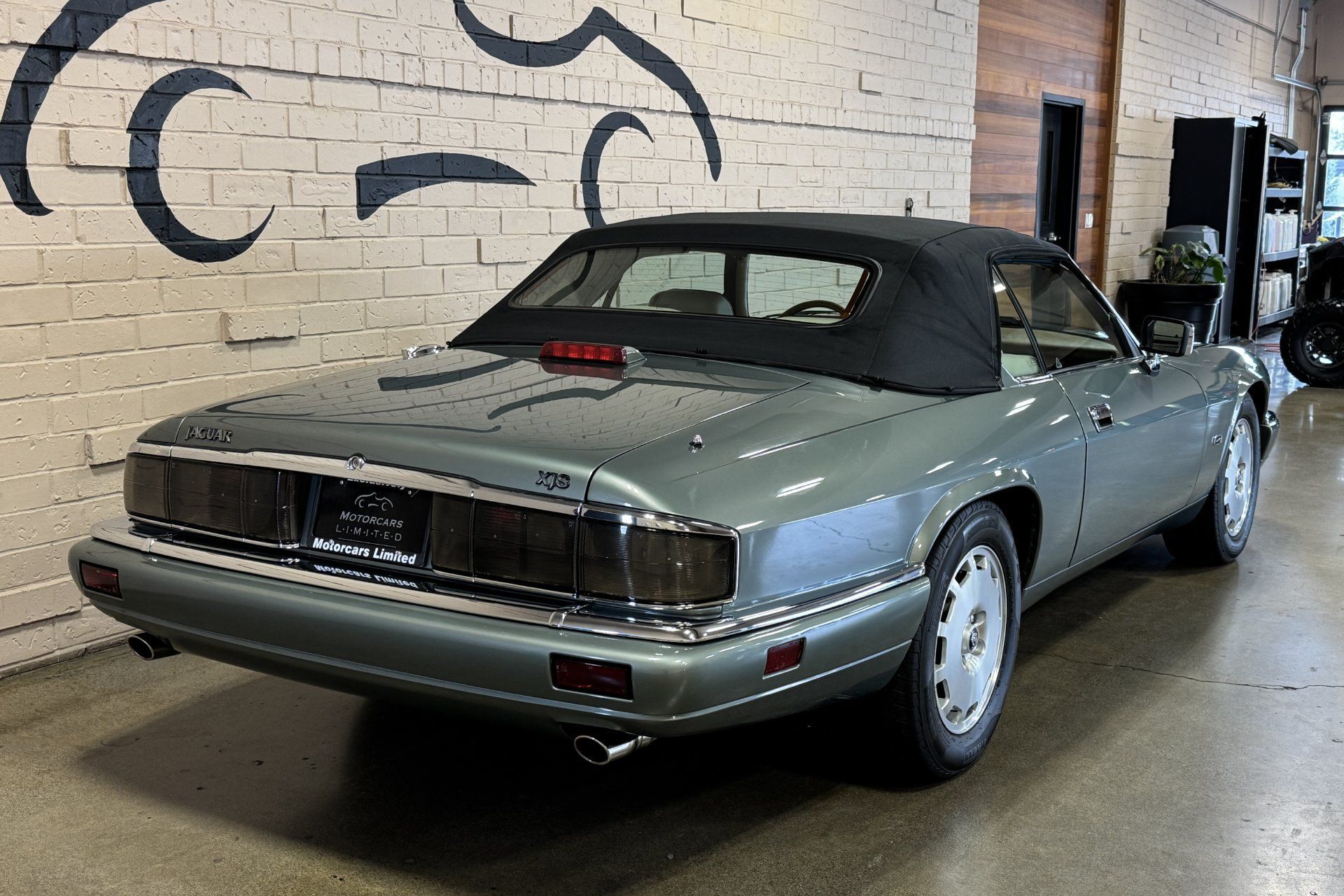 Used 1996 Jaguar XJS 4.0 Convertible RWD image 5