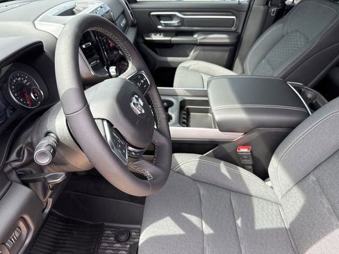 New 2026 RAM 1500 4x4 Crew Cab image 18