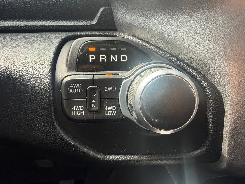 Used 2020 RAM 1500 Big Horn AWD/4WD image 25