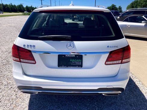 Used 2014 Mercedes-Benz E 350 4MATIC Wagon image 7