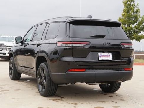 New 2025 Jeep Grand Cherokee L Limited w/ Black Appearance Package image 7