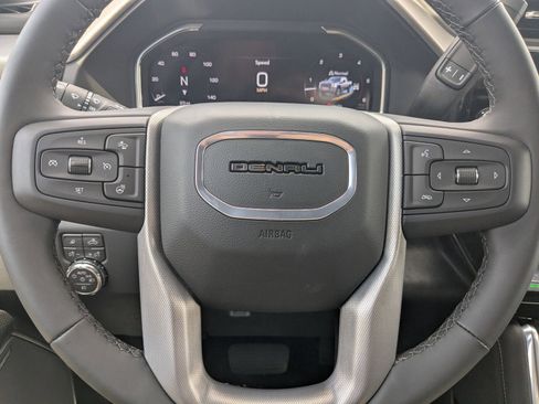 New 2025 GMC Sierra 2500 Denali w/ Denali Reserve Package image 12