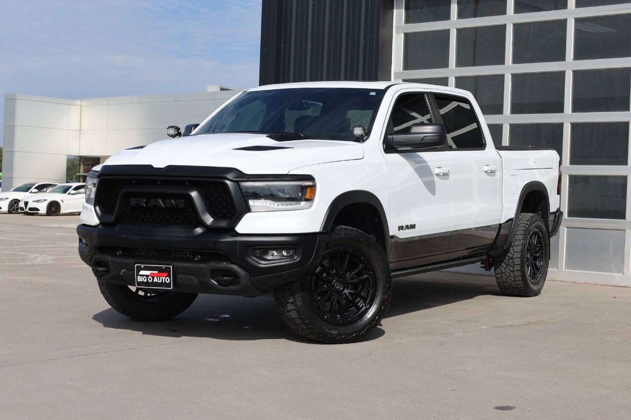 Used 2019 RAM 1500 Rebel w/ Rebel Level 2 Equipment Group AWD/4WD image 3