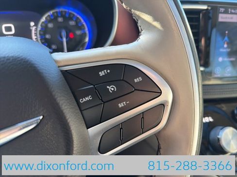 Used 2020 Chrysler Pacifica Limited image 15