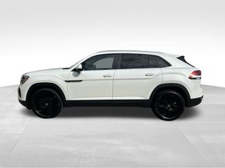 New 2026 Volkswagen Atlas Cross Sport SE FWD video 2