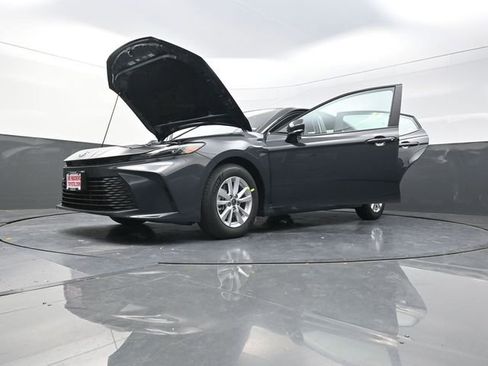 New 2026 Toyota Camry LE FWD image 37
