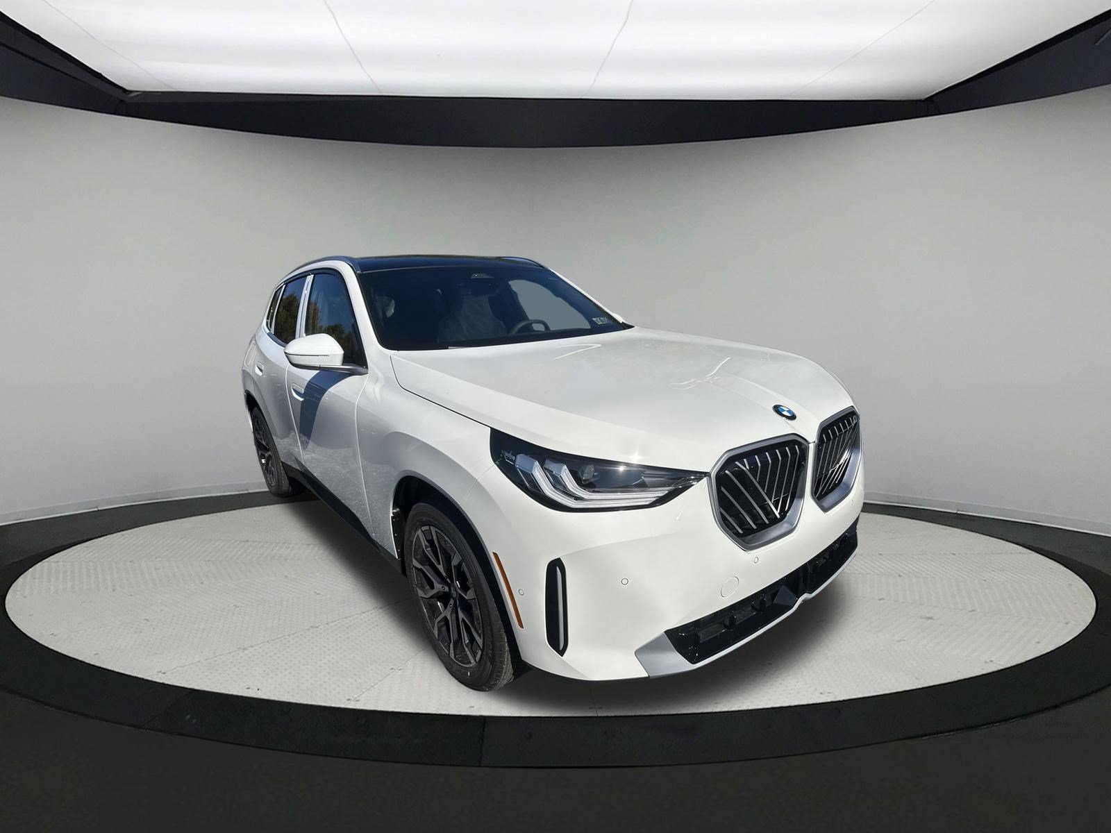 Certified 2026 BMW X3 xDrive30i w/ Premium Package AWD/4WD image 3