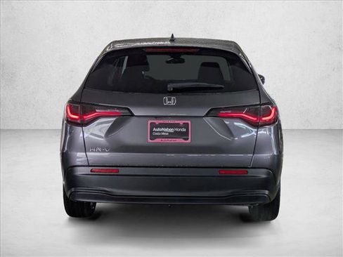 New 2026 Honda HR-V LX image 8