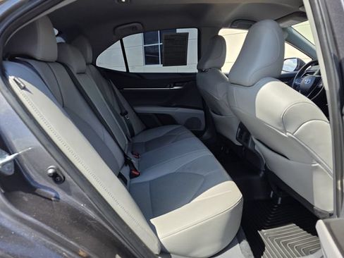 Used 2024 Toyota Camry XLE FWD image 28
