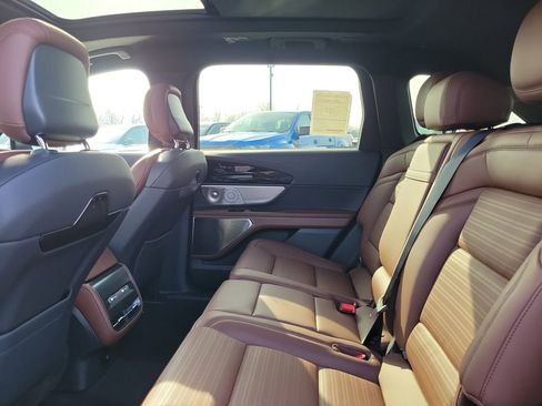 New 2026 Lincoln Nautilus Reserve image 13