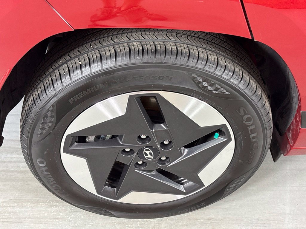 Used 2025 Hyundai Kona SEL FWD image 10