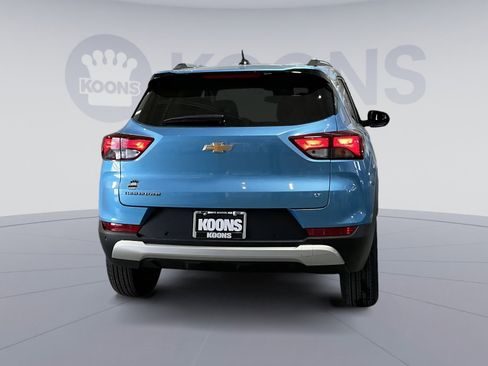 New 2026 Chevrolet TrailBlazer LT w/ LT Cold Weather Package FWD image 15