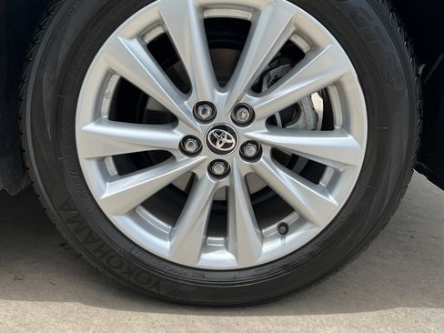 Used 2024 Toyota Corolla SE FWD image 25