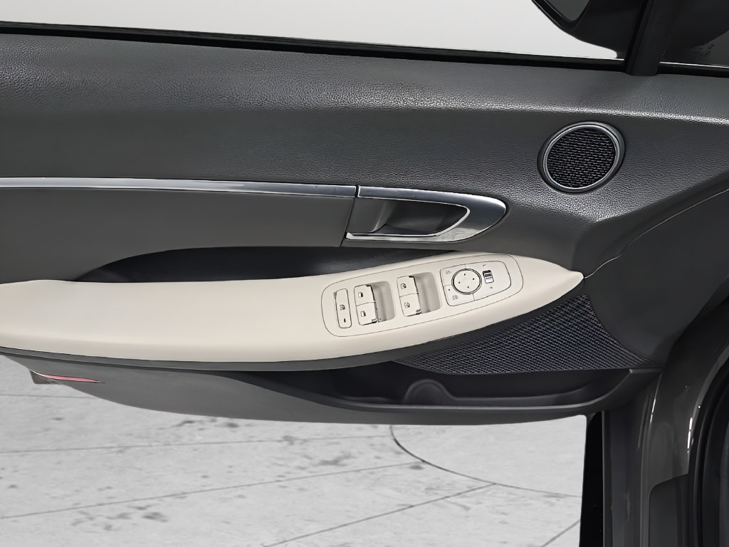 Used 2023 Hyundai Sonata SEL FWD image 11