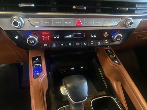 Used 2023 Kia Telluride EX X-Line AWD/4WD image 19