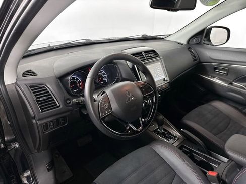 Used 2025 Mitsubishi Outlander Sport AWD image 9