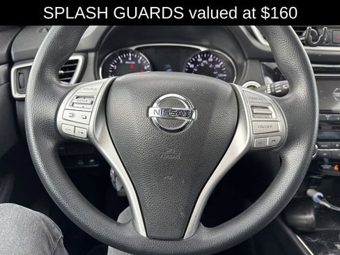 Used 2016 Nissan Rogue SV w/ SV Moonroof Package AWD/4WD image 5
