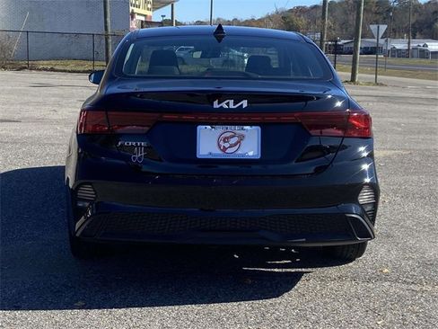 Used 2023 Kia Forte LXS w/ LXS Technology Package image 4