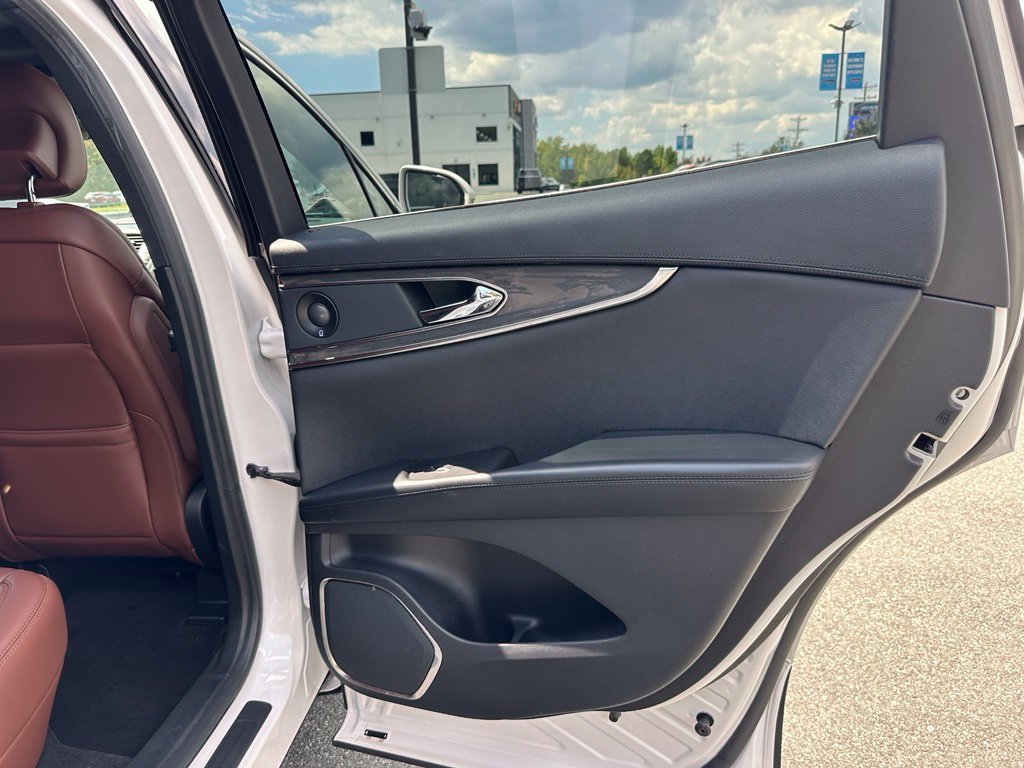Used 2019 Lincoln Nautilus Reserve FWD image 21