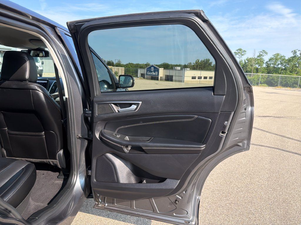 Used 2021 Ford Edge Titanium w/ Cargo Accessory Package FWD image 17