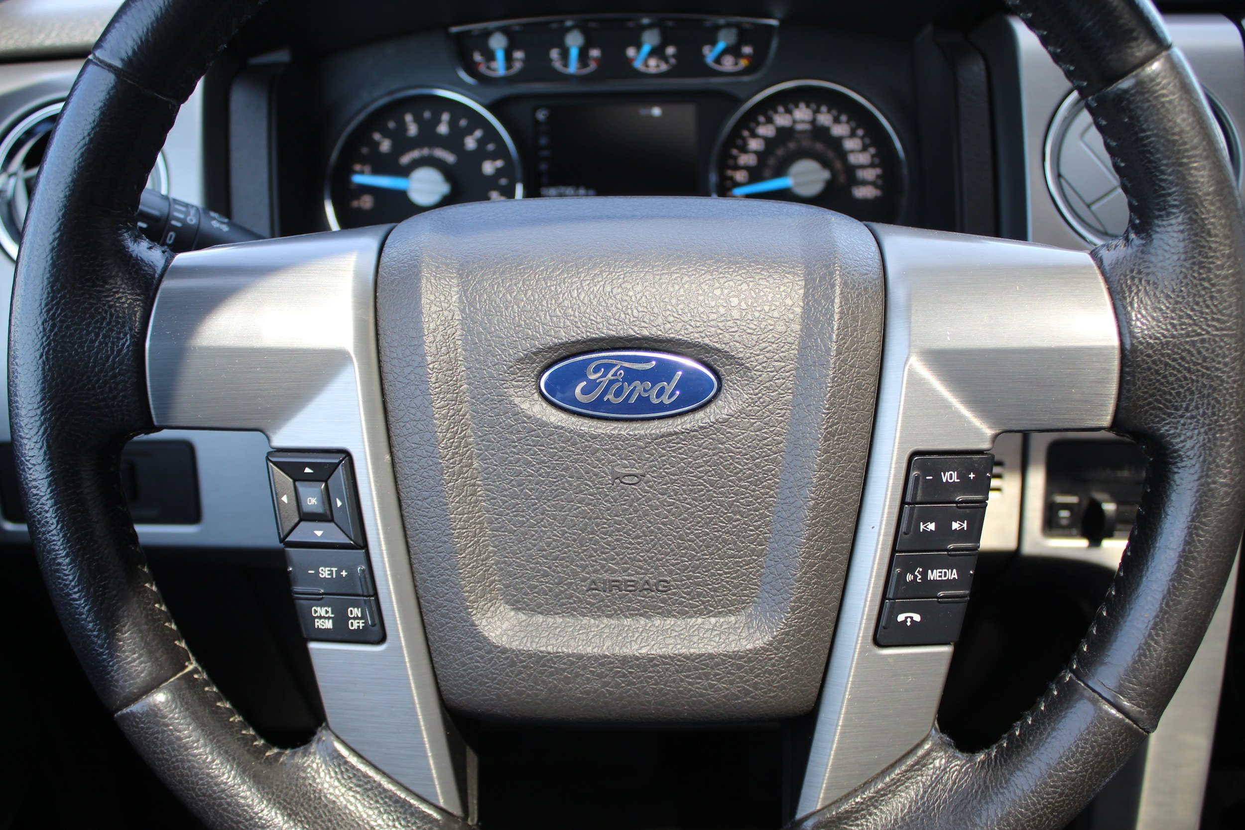 Used 2014 Ford F150 Limited AWD/4WD image 25